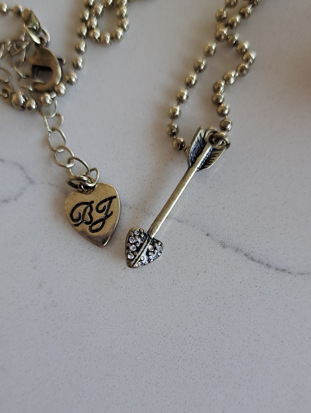 SALE...Sm Defect RARE Betsey! Hinge Jiggles a Bit - Picture 5 of 5